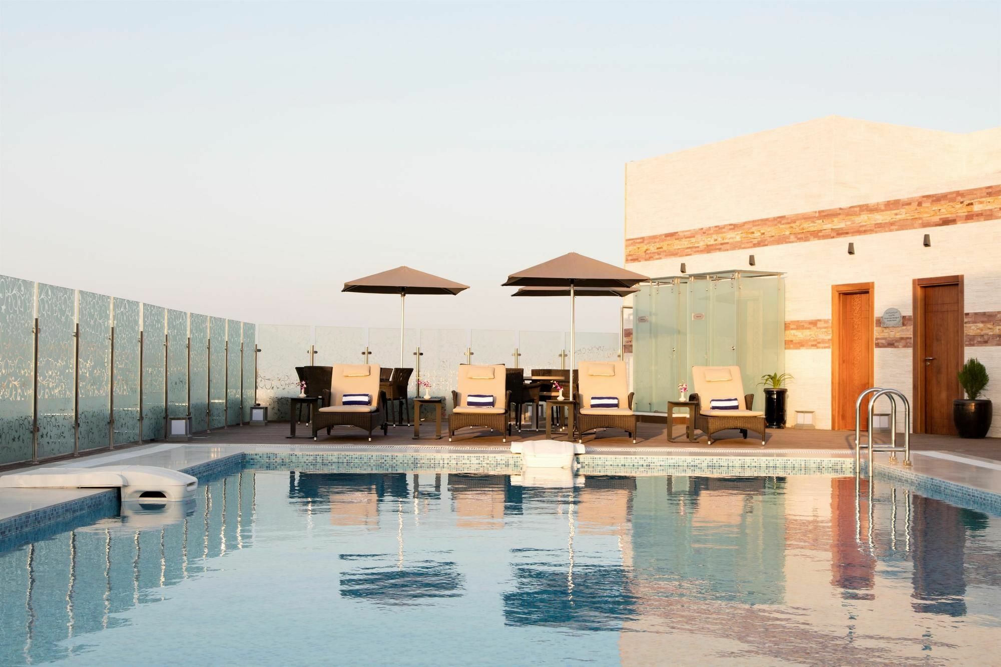 Coral Muscat Hotel And Apartments Exterior foto