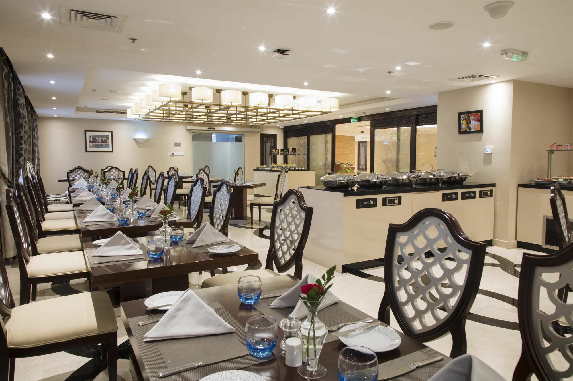 Coral Muscat Hotel And Apartments Exterior foto