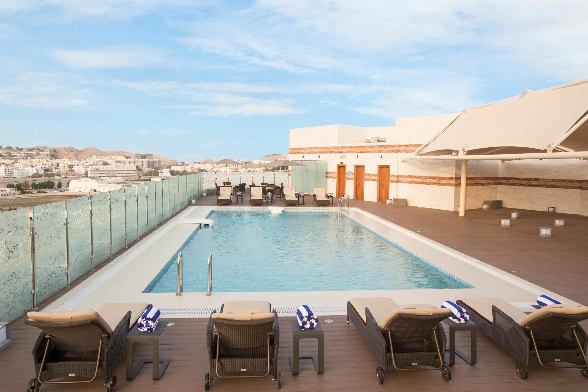 Coral Muscat Hotel And Apartments Exterior foto